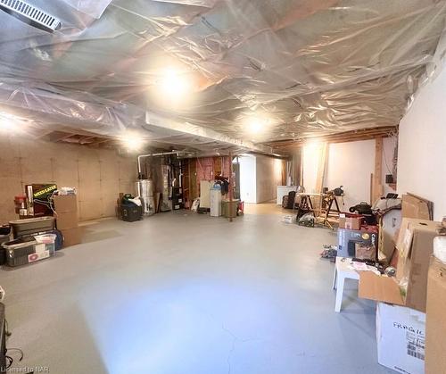 14 Saddler Street, Fonthill, ON - Indoor Photo Showing Basement