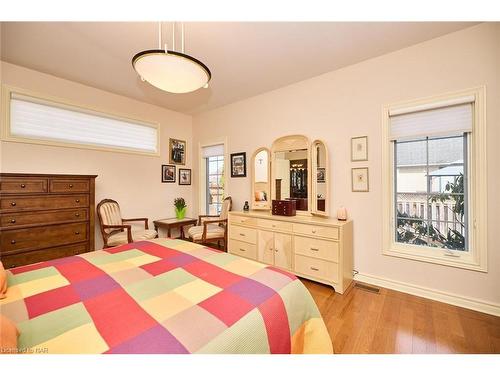 2 Seyval Place, Niagara-On-The-Lake, ON - Indoor Photo Showing Bedroom