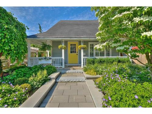 202 Anne Street, Niagara-On-The-Lake, ON - Outdoor With Deck Patio Veranda