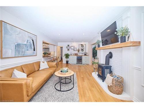 202 Anne Street, Niagara-On-The-Lake, ON - Indoor Photo Showing Living Room With Fireplace