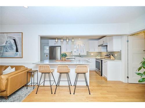 202 Anne Street, Niagara-On-The-Lake, ON - Indoor Photo Showing Kitchen