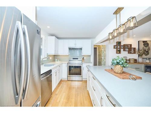 202 Anne Street, Niagara-On-The-Lake, ON - Indoor Photo Showing Kitchen