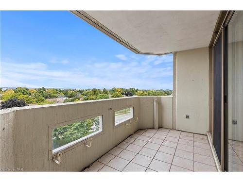 607-5070 Pinedale Avenue, Burlington, ON - Outdoor With Balcony With Exterior