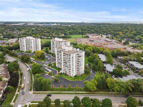 607-5070 Pinedale Avenue, Burlington, ON - Outdoor With View