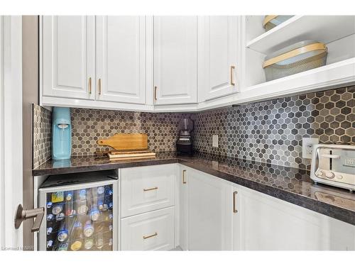 5 Dorothy Street, St. Catharines, ON - Indoor Photo Showing Kitchen