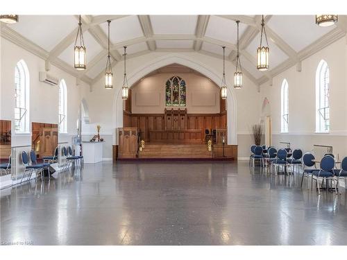 103 Maple Street, St. Catharines, ON - Indoor Photo Showing Other Room