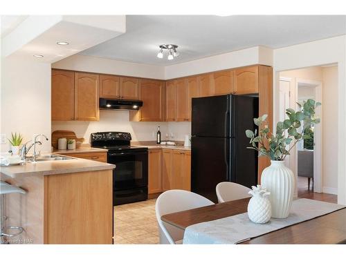 4 Avery Crescent, St. Catharines, ON - Indoor Photo Showing Kitchen With Double Sink