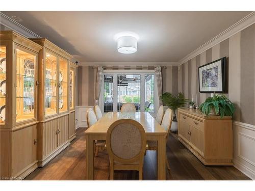 2550 Noella Crescent, Niagara Falls, ON - Indoor Photo Showing Dining Room