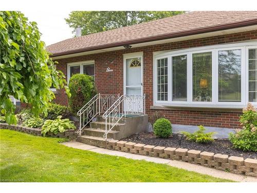 11 Brisbane Glen, St. Catharines, ON - Outdoor