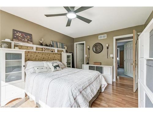 3476 White Road, Port Colborne, ON - Indoor Photo Showing Bedroom