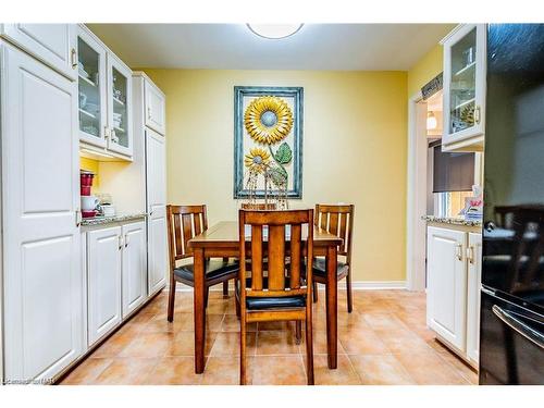 1 Lakewood Crescent, Port Colborne, ON - Indoor Photo Showing Dining Room