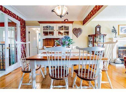 1 Lakewood Crescent, Port Colborne, ON - Indoor Photo Showing Dining Room With Fireplace