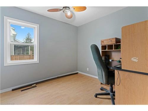 112 Clara Street, Thorold, ON - Indoor Photo Showing Office