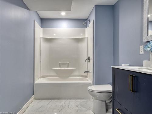 20 Chessington Street, St. Catharines, ON - Indoor Photo Showing Bathroom