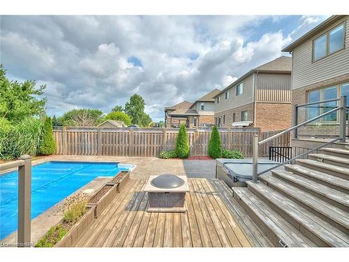 6254 Shapton Crescent, Niagara Falls, ON - Outdoor With In Ground Pool With Deck Patio Veranda With Exterior