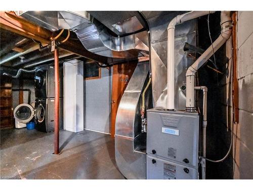 2540 Airline Street Street, Stevensville, ON - Indoor Photo Showing Basement