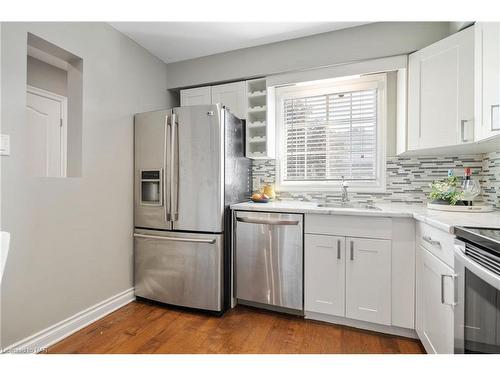 29-8136 Coventry Road, Niagara Falls, ON - Indoor Photo Showing Kitchen