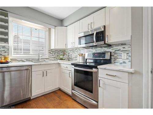 29-8136 Coventry Road, Niagara Falls, ON - Indoor Photo Showing Kitchen With Upgraded Kitchen