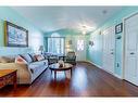 7724 Cortina Crescent, Niagara Falls, ON  - Indoor Photo Showing Living Room 