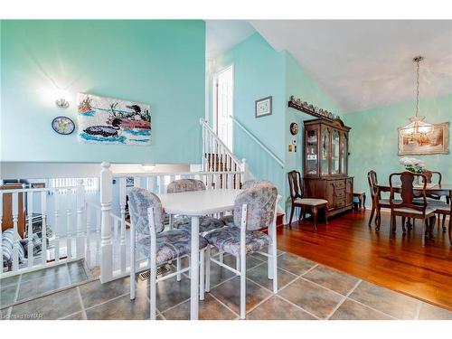 7724 Cortina Crescent, Niagara Falls, ON - Indoor Photo Showing Dining Room