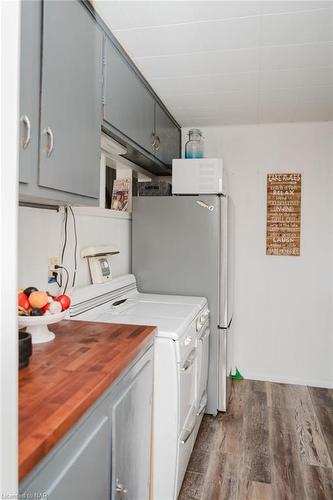 11154 Churchill Av Avenue, Port Colborne, ON - Indoor Photo Showing Laundry Room