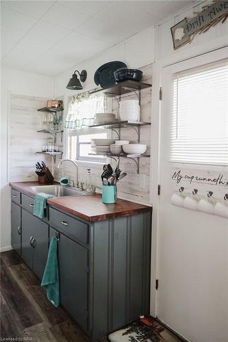 11154 Churchill Av Avenue, Port Colborne, ON - Indoor Photo Showing Laundry Room