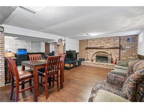 5 Glencairn Drive, St. Catharines, ON - Indoor With Fireplace