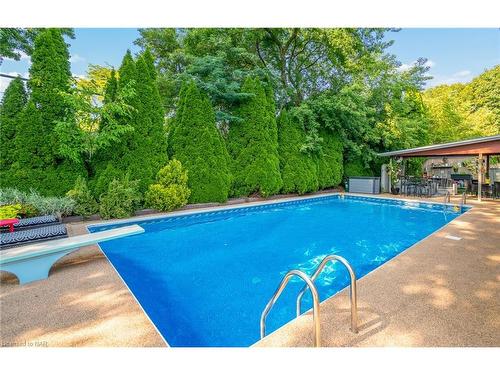 5 Glencairn Drive, St. Catharines, ON - Outdoor With In Ground Pool With Backyard