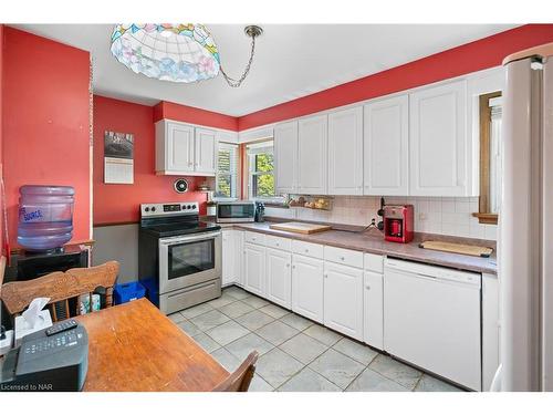 5 Glencairn Drive, St. Catharines, ON - Indoor Photo Showing Kitchen