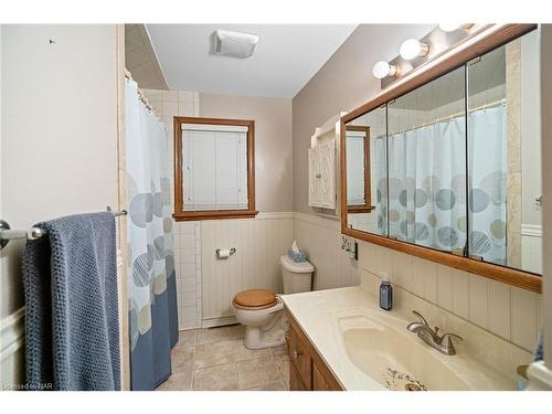 5 Glencairn Drive, St. Catharines, ON - Indoor Photo Showing Bathroom