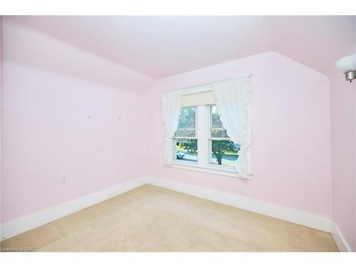 205 Murray Street, Fort Erie, ON - Indoor Photo Showing Other Room