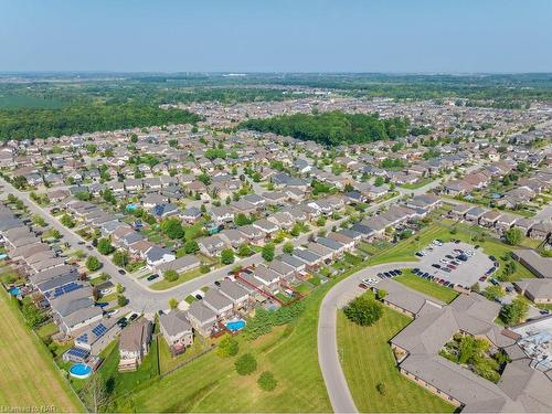 6622 Mary Drive, Niagara Falls, ON - Outdoor With View