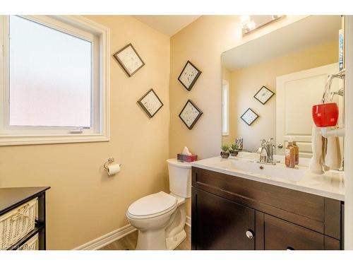 6622 Mary Drive, Niagara Falls, ON - Indoor Photo Showing Bathroom