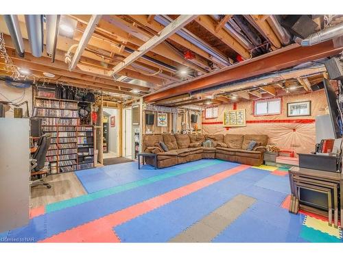 6622 Mary Drive, Niagara Falls, ON - Indoor Photo Showing Basement