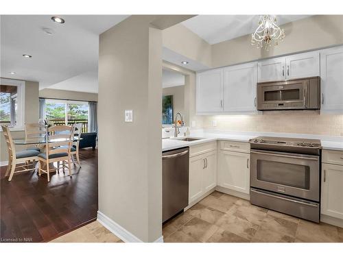 B 304-678 Line 2 Road, Virgil, ON - Indoor Photo Showing Kitchen