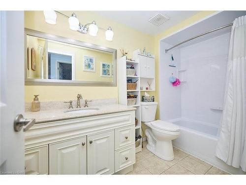 104 Carriage Road, St. Catharines, ON - Indoor Photo Showing Bathroom