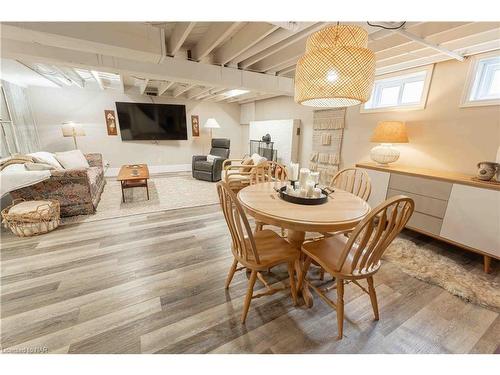 4 Joanna Drive, St. Catharines, ON - Indoor Photo Showing Dining Room