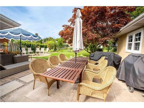 4 Joanna Drive, St. Catharines, ON - Outdoor With Deck Patio Veranda With Exterior