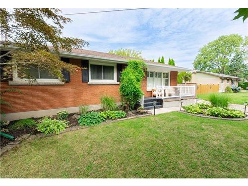 4 Joanna Drive, St. Catharines, ON - Outdoor With Deck Patio Veranda