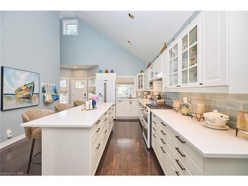 83 Nantuckett Road, Crystal Beach, ON - Indoor Photo Showing Kitchen With Upgraded Kitchen