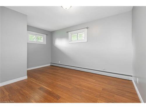 106 Highland Avenue, Port Colborne, ON - Indoor Photo Showing Other Room