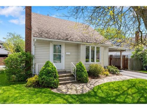 62 Whyte Avenue N, Thorold, ON - Outdoor