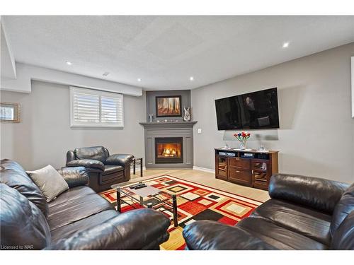 4045 Fieldstone Avenue, Niagara Falls, ON - Indoor With Fireplace