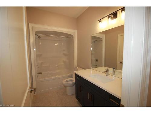 5 Sunhaven Lane, Niagara-On-The-Lake, ON - Indoor Photo Showing Bathroom