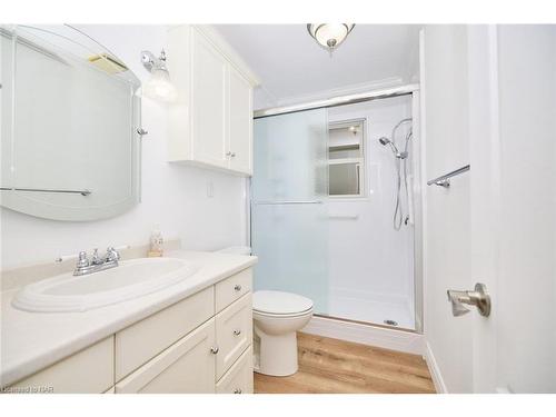 14 Woodelm Drive, St. Catharines, ON - Indoor Photo Showing Bathroom