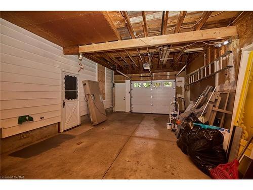 14 Woodelm Drive, St. Catharines, ON - Indoor Photo Showing Garage