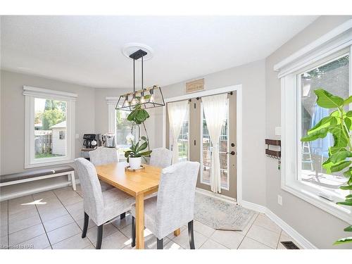 23 Barbican Trail, St. Catharines, ON - Indoor Photo Showing Dining Room