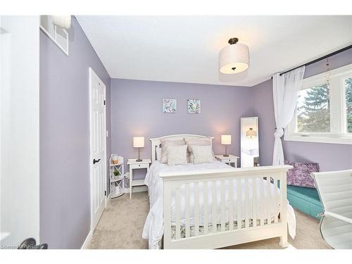 23 Barbican Trail, St. Catharines, ON - Indoor Photo Showing Bedroom