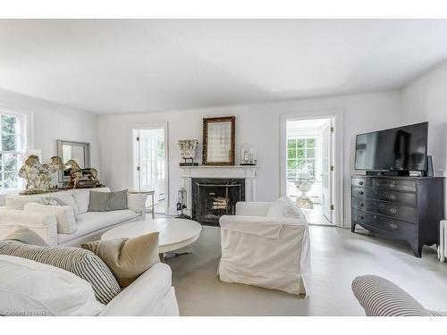 2 Pinehill Road, St. Catharines, ON - Indoor Photo Showing Living Room With Fireplace