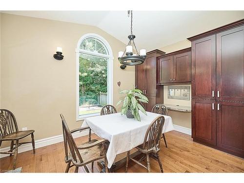 67 Melissa Crescent, Welland, ON - Indoor Photo Showing Dining Room